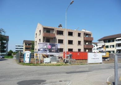 Die Abbrucharbeiten für das Neubauprojekt LISA in Uster haben begonnen. Mehr Informationen unter www.lisa-uster.ch